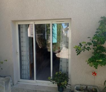 Villeneuve Apartment | Agréable appartement au calme