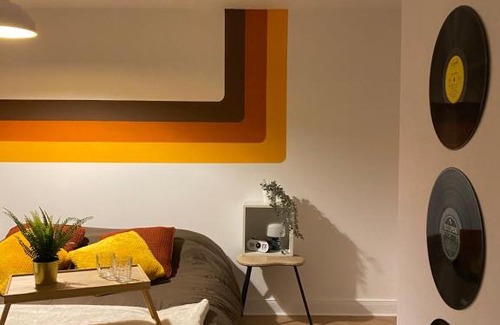 Bouxwiller Bed & Breakfast | Agréable chambre d'hôte 70s au cœur de l'Alsace
