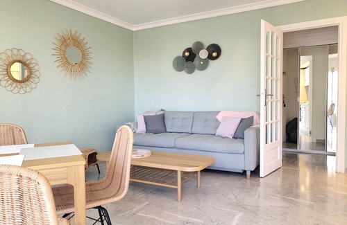 Saint-Laurent-du-Var Apartment | Agréable T2 Au Calme, Entre Centre Ville et Plage