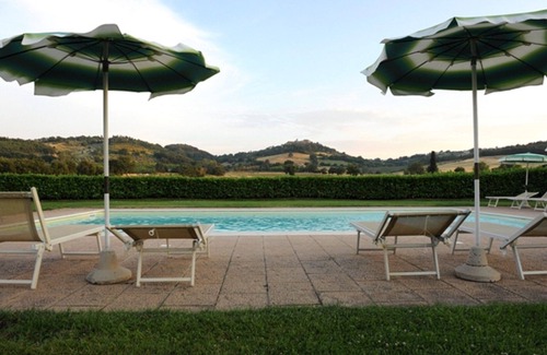 San Macario In Monte Apartment | Agritourism Peschiera room Cantinetta prov. of Siena near San Gimignano