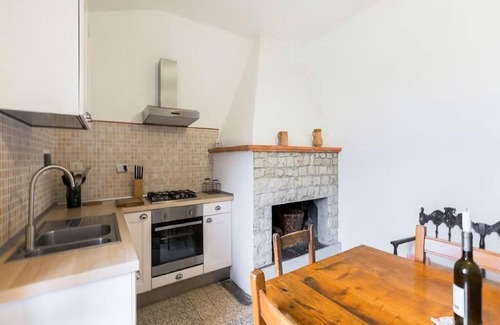 Pelago House | Agriturismo Poggio di Montepescoli - L'Aia