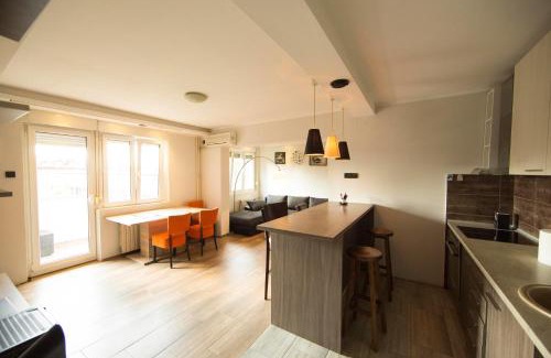 Vracar Apartment | Ahoy Belgrade Luxury Apartment