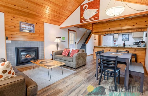 Manzanita House | Ahoy Matey is close to the beach, dog friendly!