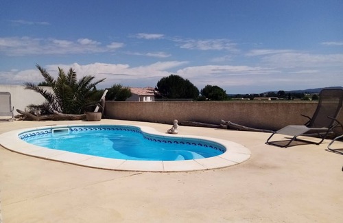 Pont-Saint-Esprit Villa | air-conditioned villa heated fenced swimming pool private fenced parking quiet location