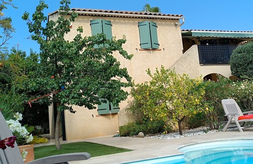 Saint-Cyr-sur-Mer Apartment | Air-conditioned villa with swimming pool in St Cyr sur Mer (Var)