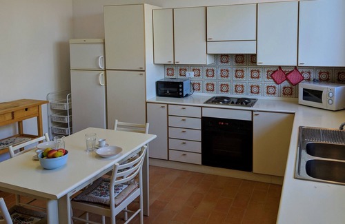 Colle di Val d'Elsa Villa | Air Conditioned Villa in the Tuscan Vineyard with swimming pool.