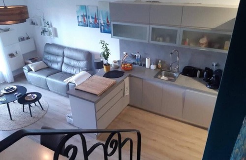Pineto House | air-conditioned, comfortable house with direct beach access.