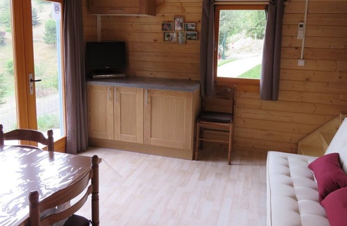 Vals-les-Bains Ski Chalet | Air-conditioned and heated chalet with a beautiful view of the mountain and the valley