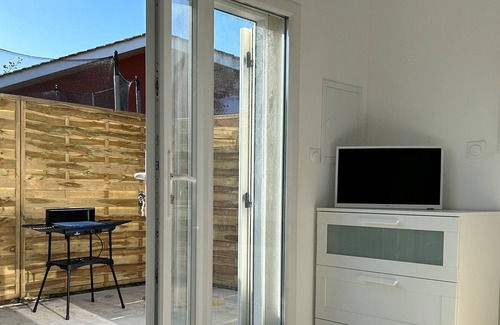 Le Porge Apartment | 🤩 air-conditioned studio for 2 people