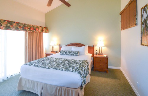 Princeville Resort | AIR CONDITIONING! 10 Minutes From Hanalei Bay ~ 1B at Makai w/KITCHEN!