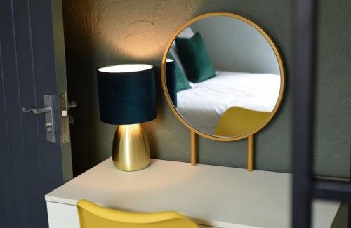 Southsea House | Air Maison - Relaxing 3 Bedroom Apartment