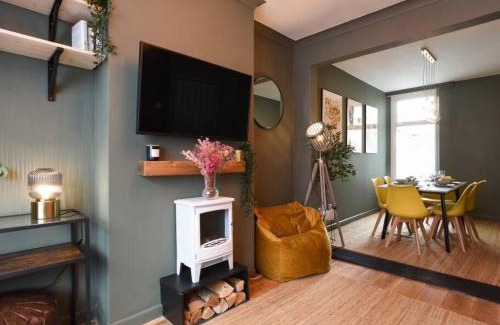 Southsea House | Air Maison - Relaxing 3 Bedroom Apartment