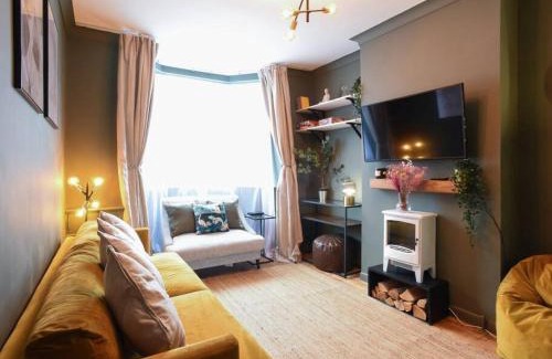 Southsea House | Air Maison - Relaxing 3 Bedroom Apartment