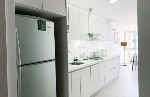 Simon Bolivar Apartment | Airbnb Guayaquil, Mall del Sol, Piso alto