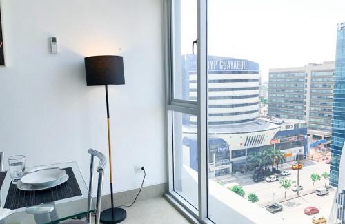 Simon Bolivar Apartment | Airbnb Guayaquil, Mall del Sol, Piso alto
