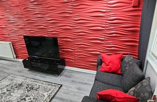 Stonnall Apartment | Airbnb Palace