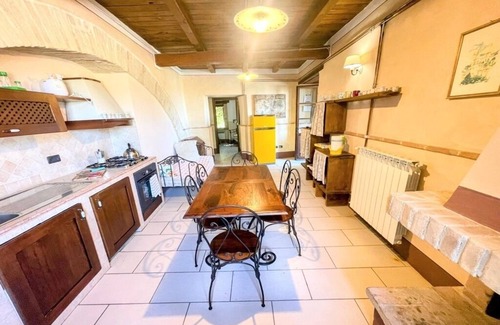 Spoleto Apartment | Aircon, wIfI, infinity pool, Jacuzzi, nr Spoleto, car recommended not necessary