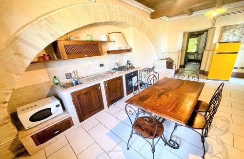 Spoleto Apartment | Aircon, wIfI, infinity pool, Jacuzzi, nr Spoleto, car recommended not necessary