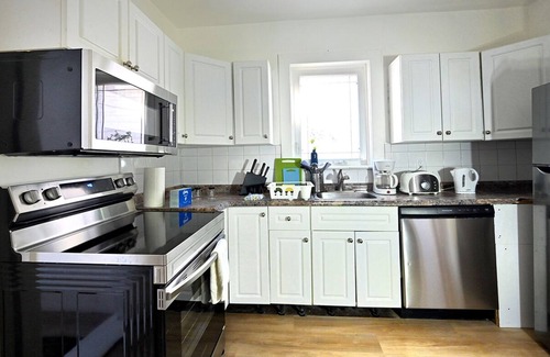 St. James House | Airport 2 beds + Office beauty