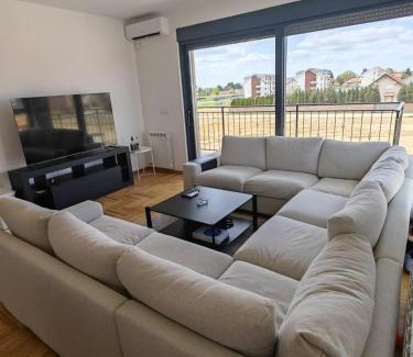 New Belgrade Apartment | Airport sunset apartment