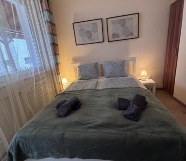 Vecses Bed & Breakfast | AIRPORTMAX Panzió