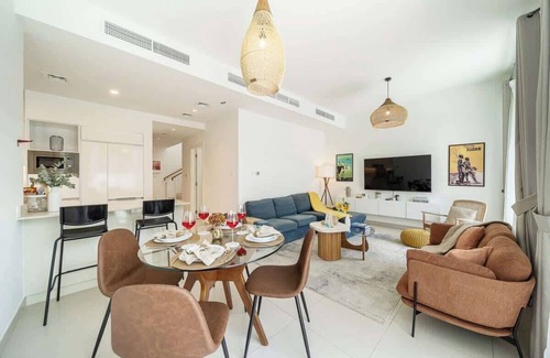 Dubai Villa | Airstay | Private Pool | 3BR + Study | Dubai Hills