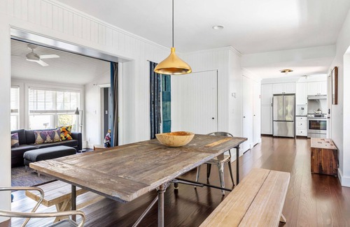 Bellport Cottage | Airy Cottage in Bellport Village