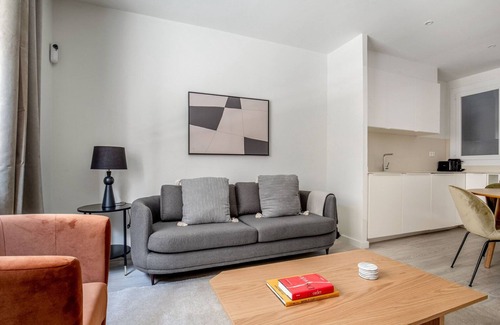 Vallcarca i els Penitents Apartment | Airy El Putxet i el Farró 3BR, Fully Furnished, by Blueground