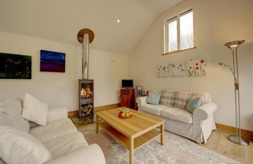 Woodbridge House | Akenfield Cottage, Letheringham