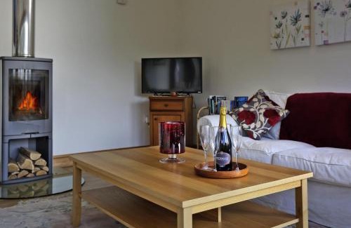 Woodbridge House | Akenfield Cottage, Letheringham