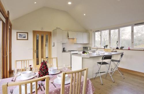Woodbridge House | Akenfield Cottage, Letheringham