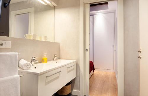 Esquerra de l'Eixample Apartment | Akira Flats Urgell apartment