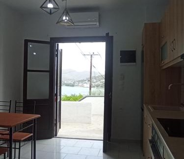 Drymonas Apartment | Akrogiali Rooms & Studios