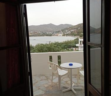 Drymonas Apartment | Akrogiali Rooms & Studios