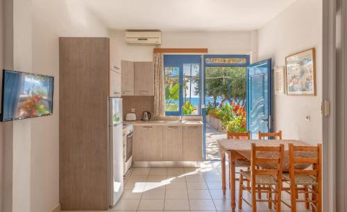 Poros Apartment | Akrogiali Studios