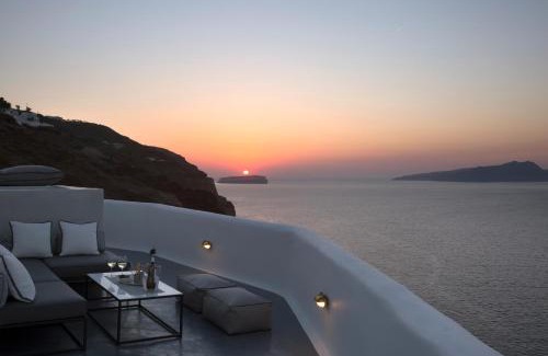 Akrotiri Villa | Akrotiri Cove
