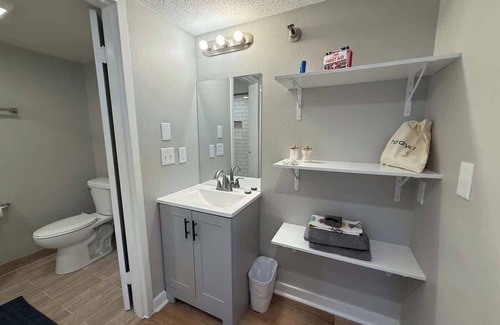 South Central Omaha Apartment | Aksarben - second floor- close to I-80