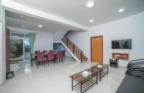 Kotagiri Villa | Akshu's Nest - 4 BR Villa with Tea Gardens View