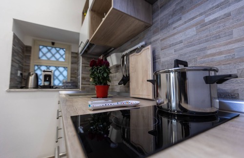Old Town House | Al Castello-Independent house-Holiday home in Catania