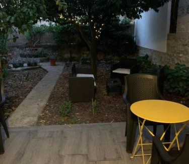 Fondi Bed & Breakfast | Al Giardino di Anna