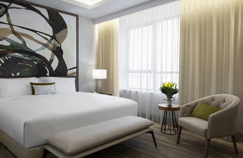 Jadaf Hotel | Al Jaddaf Rotana Suite Hotel