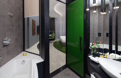 Dubai Hotel | Al Khoory Sky Garden Hotel