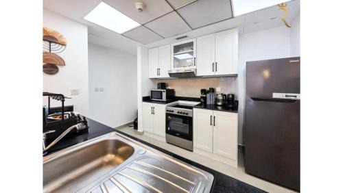 Abu Dhabi Apartment | Al Reef Luxe 1BR - Pool, Gym & Parking Near Al Reef Community Park