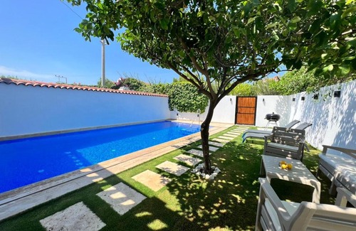 Alacati Villa | Alaçatı Köy İçi Müstakil Havuzlu Lüx Limon Villa