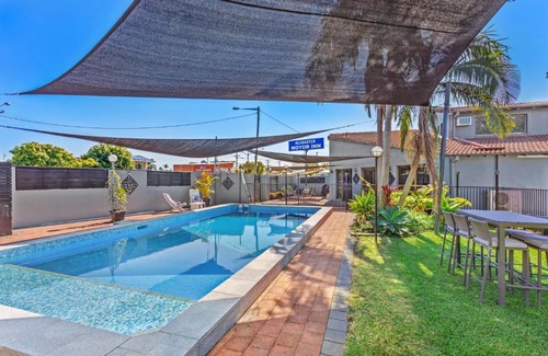 Taree Hotel | Alabaster Motor Inn