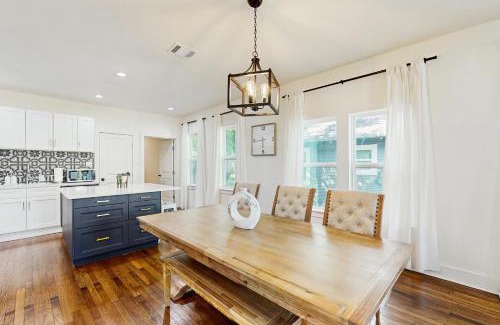Highland Park House | Alamo Getaway