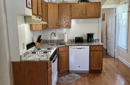 Cooperstown House | Alan's Corner - 4 bedroom/4 bath, pool, less than 5 minutes to Dreams Park