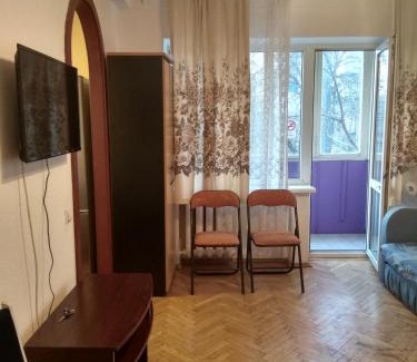Dniprovs'kyi District Apartment | Alaska