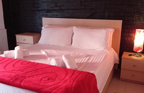 Tirana House | Alba Rooms