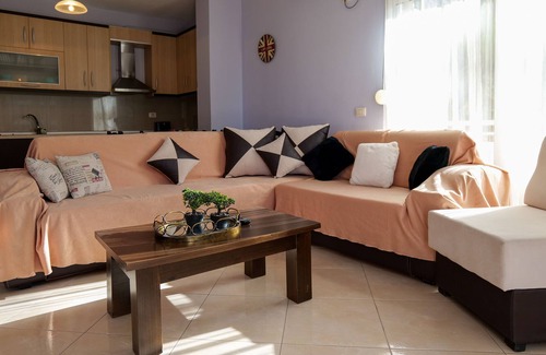 Qender Apartment | Albania Dream Holidays Accommodation